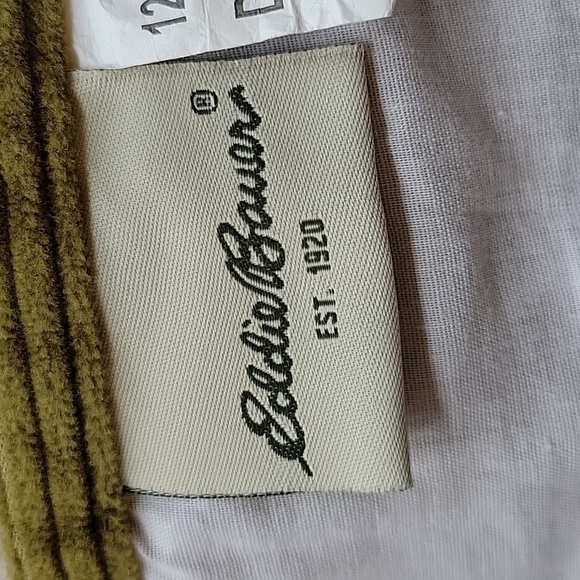 EDDIE BAUER childs curtain valance. 56" long 12 " wide. Very cute!! - Picture 4 of 7